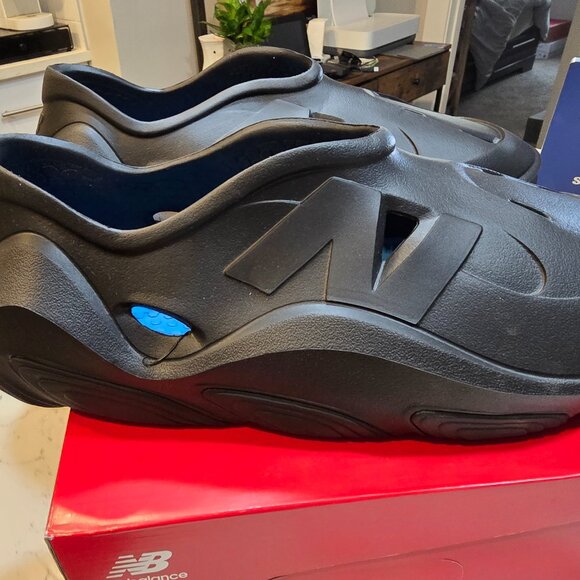 New Balance Fresh Foam X RCVRY Size 10 Tamarind with Black Blue Yeezy Comfort - Picture 4 of 11